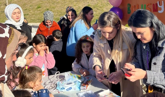 Emet'te Çocuk Şenliği