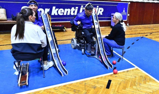 Engelleri bir bir aştı kendi başarı öyküsünü yazdı