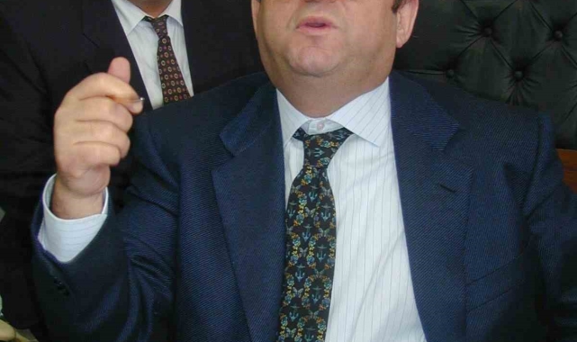Eski Devlet Bakanı Ömer Barutçu hayatını kaybetti
