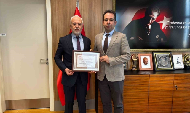 Eskişehir Şehir Hastanesi'ne "Beslenme Dostu ve Fiziksel Aktiviteyi Destekleyen İşyeri" sertifikası