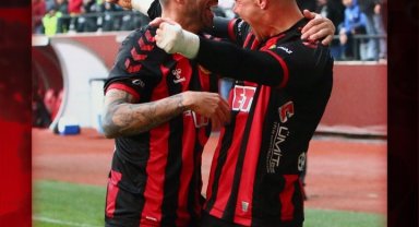 Eskişehirspor, Tarsus İdman Yurdu'nu 3-0 mağlup etti