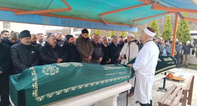 Ev alma fiyat anlaşmazlığı sonucu öldürülen baba ve oğlu toprağa verildi