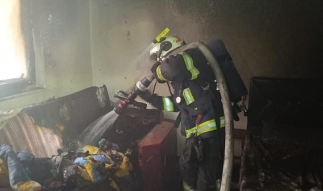 Ev yangınında bir kişi zehirlendi