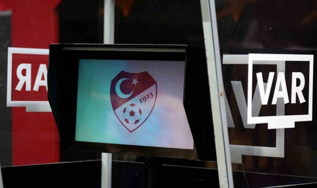 Galatasaray - Trabzonspor maçının VAR'ı Onur Özütoprak oldu