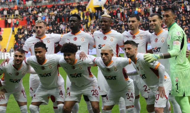 Galatasaray'da 3 değişiklik