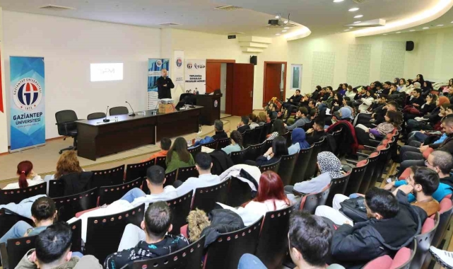 GAÜN'de Kariyer Sohbetleri