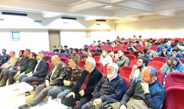 Gençler en uzun gecelerde tefekkür için buluştu