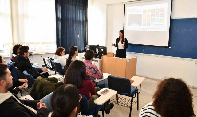 Gençlere sürdürülebilir kalkınma amaçları anlatıldı