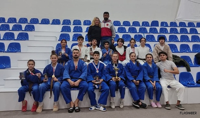 Gerzeli sporcular turnuvada tarih yazdı