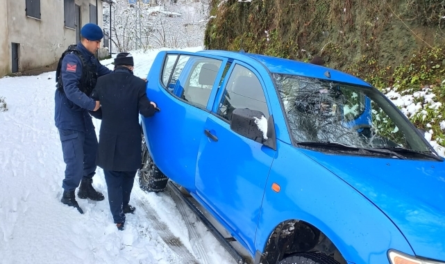Giresun'da diyaliz hastası jandarma ekiplerince hastaneye ulaştırıldı
