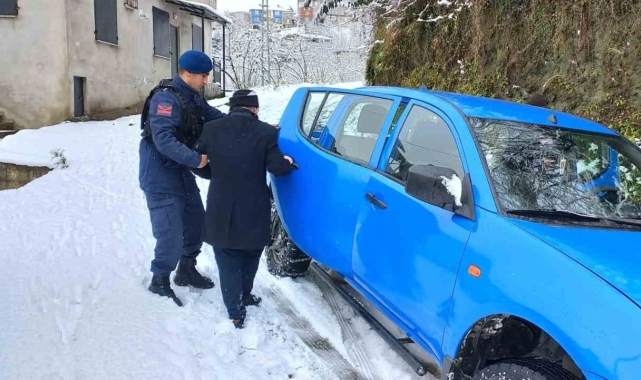 Giresun'da jandarma diyaliz hastasına yardım eli uzattı