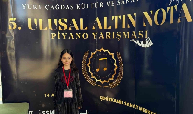 GKV'li Ceyda Sayar piyanoda Türkiye birincisi
