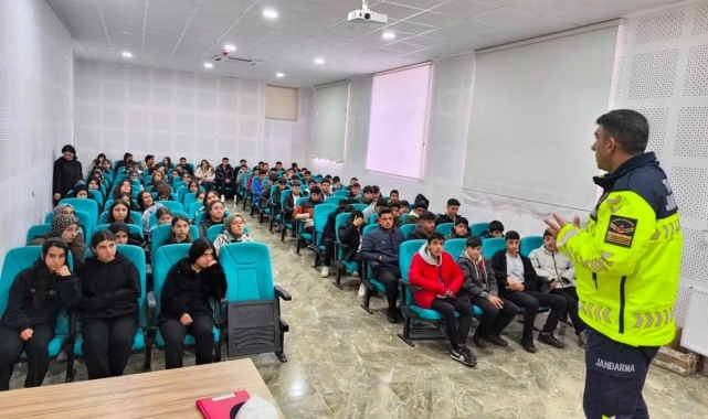 Gölbaşı&#039;nda öğrencilere yönelik trafik eğitim semineri