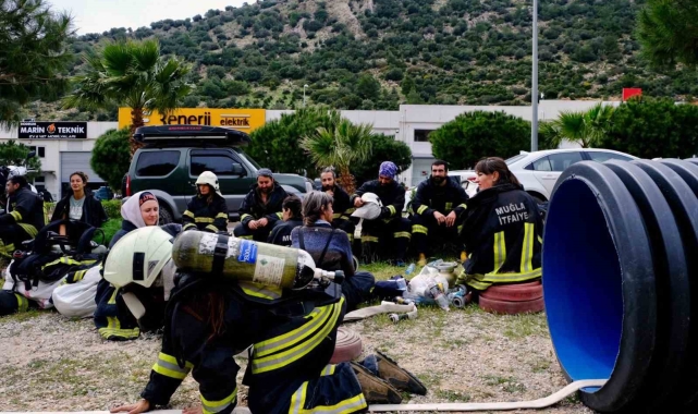 Gönüllü itfaiyeci eğitimleri devam ediyor