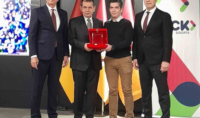 GSYİAD'dan İHA'ya ödül