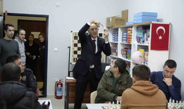 Gümüşhane Emniyetinden satranç turnuvası