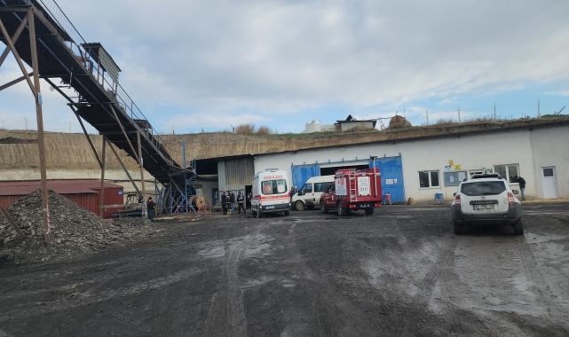 GÜNCELLEME 2 - Amasya'da maden ocağında göçük altında kalan işçi kurtarıldı