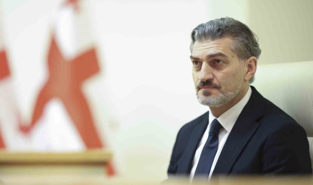 Gürcistan'ın yeni Cumhurbaşkanı eski futbolcu Kavelaşvili oldu