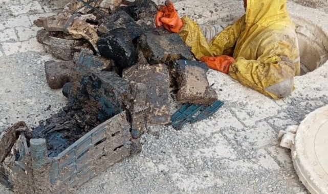 Hatay'da atık su ve yağmur suyu hatlarından çıkmayan kalmadı