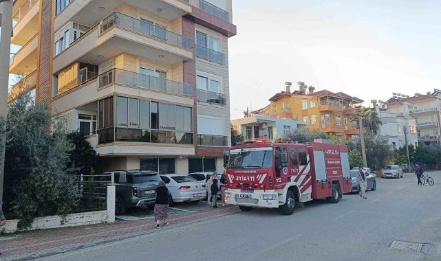 İkamette çıkan yangına ilk müdahaleyi vatandaşlar yaptı