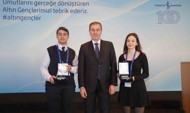 İş Bankası'ndan Altın Gençlere ödül
