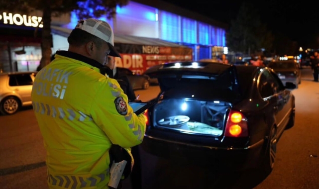 Isparta'da trafik denetimi: 39 sürücüye ceza, 2 araç trafikten men edildi