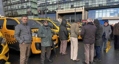 İstanbul'da 8+1 taksi mağdurları eylem yaptı