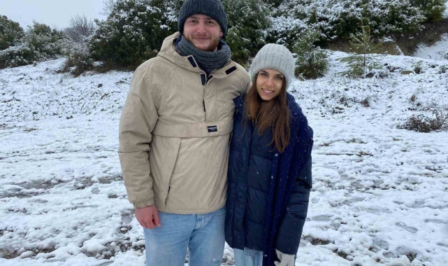 İzmir&#039;in yüksek kesimleri beyaza büründü