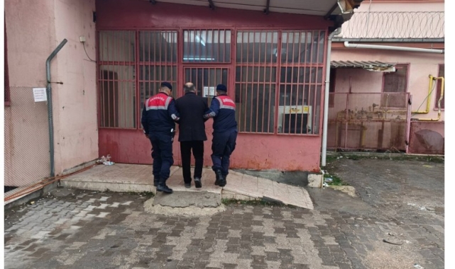 Jandarma aranan kaçakları tek tek yakalıyor