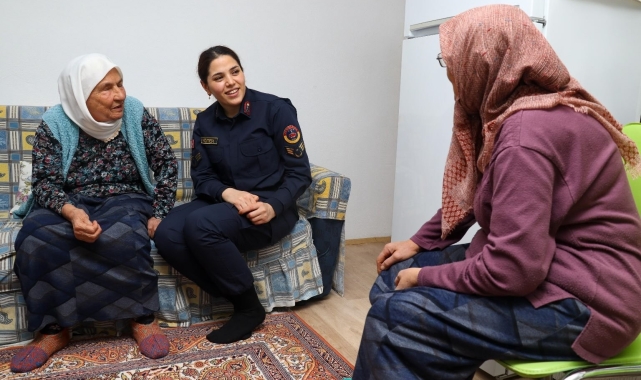 Jandarmadan Mihalıççık'taki yaşlı vatandaşlara ziyaret