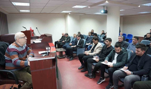Kahta Belediyesi personeline ihale kanunu konulu eğitim