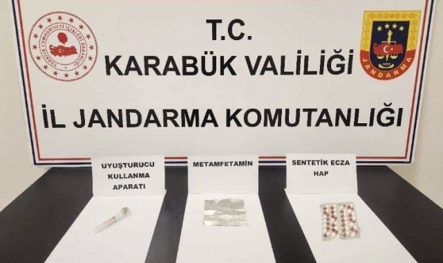Karabük'te 4 kişinin üzerinde uyuşturucu yakalandı