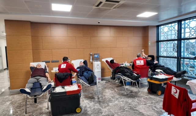 Kartepe&#039;de kan ve kök hücre bağışı