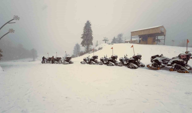 Kartepe&#039;de kar yağışı etkili oluyor