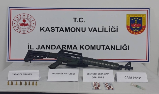 Kastamonu'da uyuşturucuyla yakalanan 4 kişiden 1'i tutuklandı