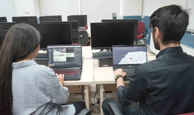 Kastamonu Üniversitesi'nde Hürjet için özel uçuş simülasyonu geliştirdi