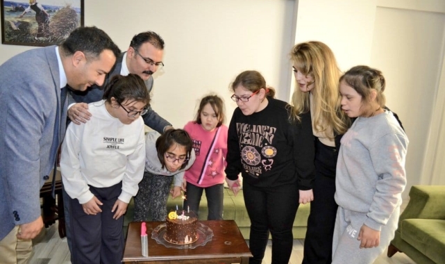 Kaymakam Ateş, Kız Umut Evi'nde özel çocuklarla bir araya geldi