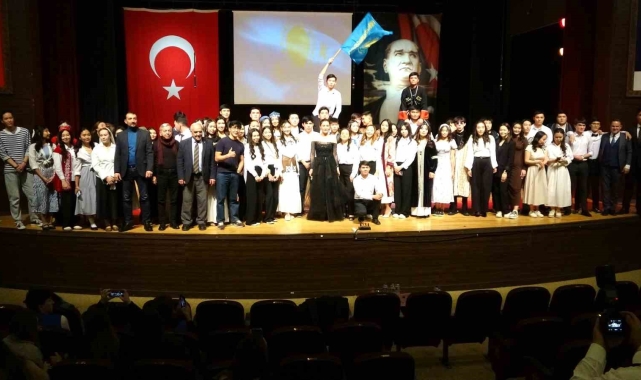 Kazakistan Cumhuriyeti'nin Bağımsızlık Günü Kütahya'da coşkuyla kutlandı