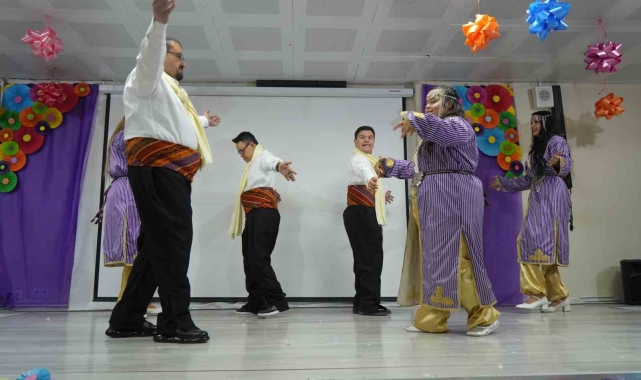 Kırıkkale'de engelli bireyler performanslarıyla göz doldurdu