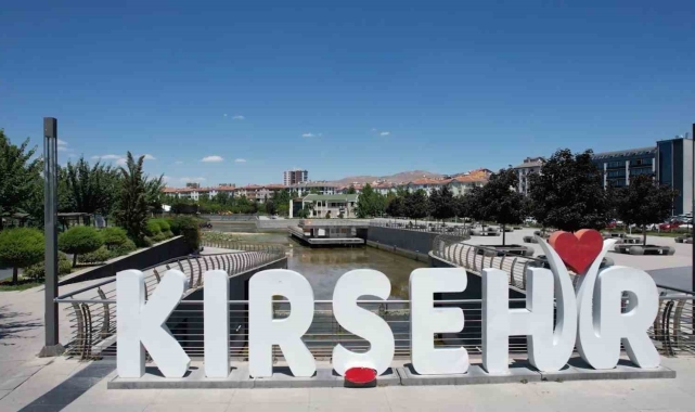 Kırşehir'de, şiddetli rüzgar uyarısı