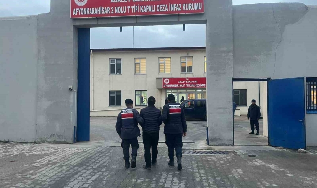 Kişisel verilere hukuka aykırı ele geçiren kaçak şahıs yakalandı