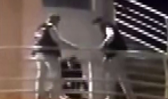 Konya'da 3 kişinin 1 kişiyi darp etmesi kameraya yansıdı