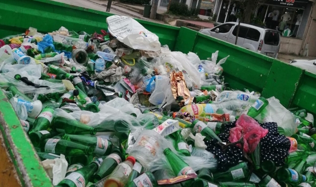 Körfez'de 45 ton cam geri dönüşüme kazandırıldı