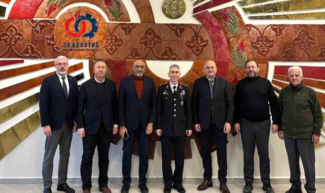 Kütahya İl Jandarma Komutanı Vedat Kültür'den 30 Ağustos OSB'ye ziyaret