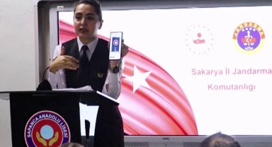 Lise öğrencileri, KADES ve UYUMA uygulamasını jandarmadan öğrendi