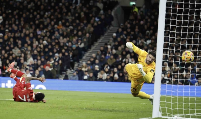 Liverpool, Tottenham engelini 6 golle aştı