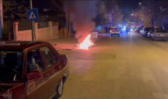 Maddi hasarlı kaza sonrası ortalık karıştı