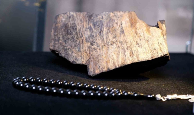 Maden ocağından vitrinlere; Oltu Taşı'nın hikayesi