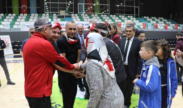 Manisa'da goalball ile engeller aşıldı