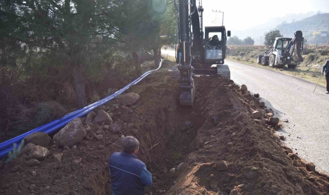 Manisa'da iki mahallenin taşıma su çilesi sona eriyor